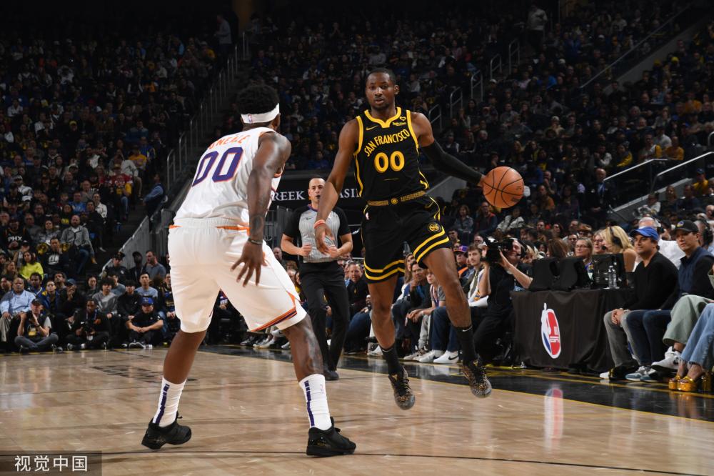 随着中国足 随着中国足