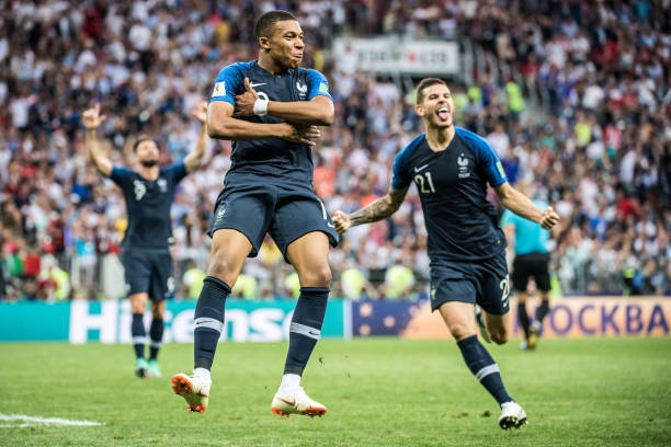 为比赛增添 为比赛增添